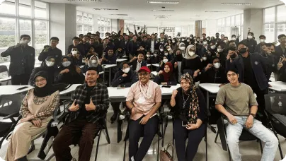 Collaborative Imagination: Creative Knowledge Sharing Article image